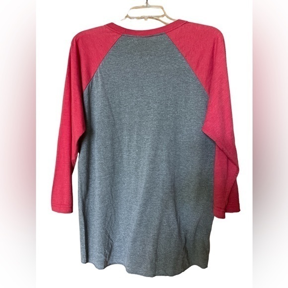 Stranger Things Graphic Raglan Tee Size Medium Red Grey - Picture 5 of 6